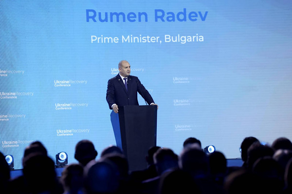 Radev: Bu yıpratma, yıkım ve tahribat savaşı sona ermeli