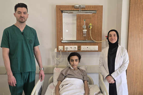 Şanlıurfa’da 8 santimetrelik beyin tümörü kapalı yöntemle çıkarıldı