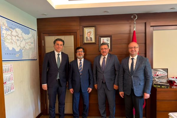 Başkan Genç, Ankara’da raylı sistem ve yeni havalimanı projelerini değerlendirdi