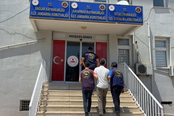 Diyarbakırda uyuşturucu, kaçakçılık operasyonlarında 137 kişi yakalandı