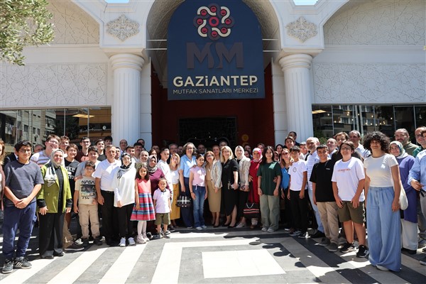 Gaziantep’te YKS ve LGS’de dereceye giren öğrenciler ödüllendirildi