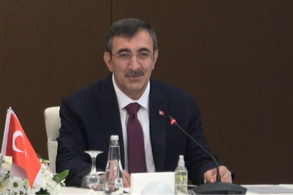 Yılmaz, Dünya Bankası yöneticileriyle görüştü