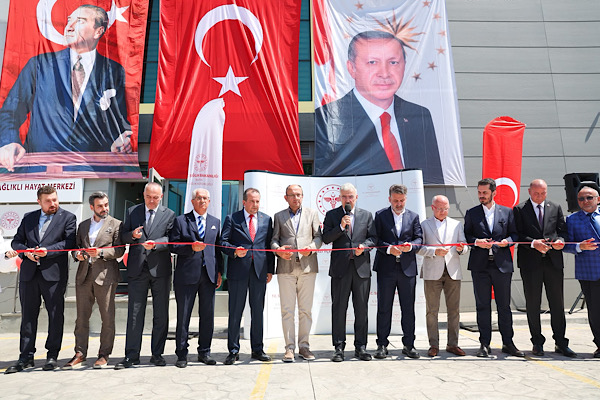 Biba, Doğanevler Sağlıklı Hayat Merkezi’nin açılışına katıldı