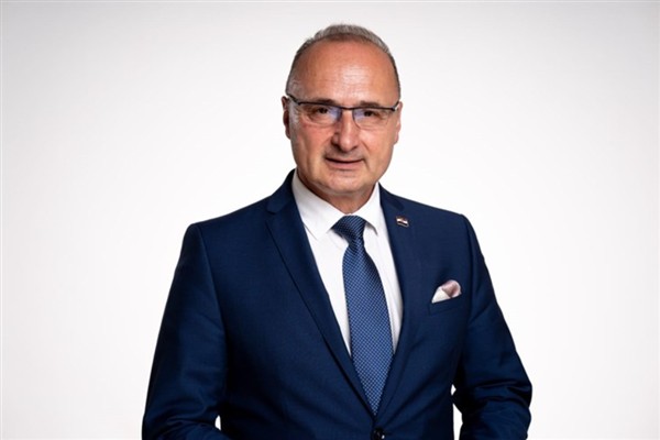 Radman, Yurtdışındaki Genç Hırvatlar Konseyi’nin oturumuna katıldı