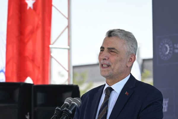 Ticaret Bakanı Bolat : Haziran ihracatı 25 milyar dolarla rekor kırdı