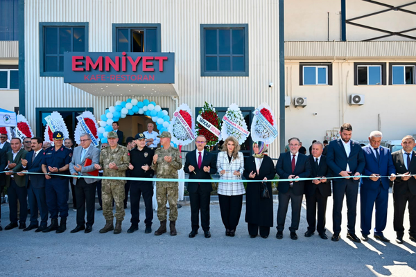 Malatya’da Emniyet Kafe ve 13 hizmet aracı törenle hizmete açıldı