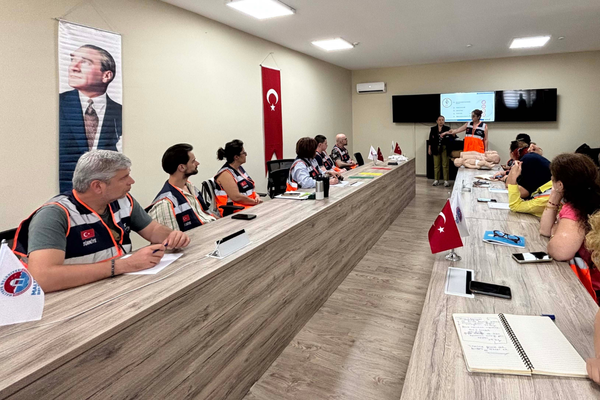 Maltepe Belediyesi’nden AFAD gönüllülerine eğitim desteği
