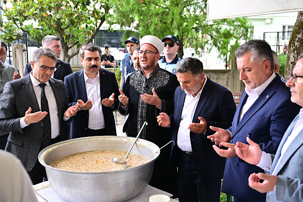 Başkan Yılmaz, Samanlı Mahallesi’ni ziyaret etti
