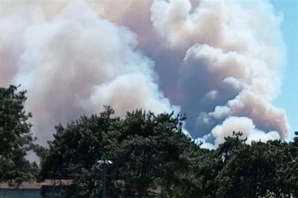 Muğla Seydikemer’de orman yangınına 25 hava aracı ve 1.012 personelle müdahale ediliyor