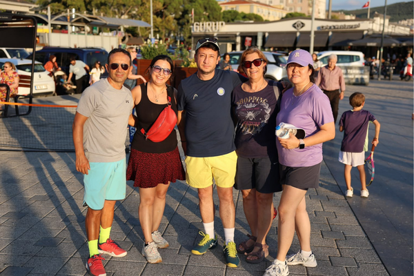 Gemlik’te tenis etkinliği düzenlendi