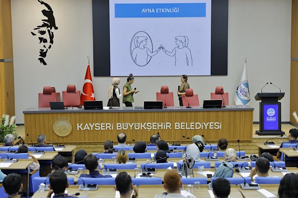 Kayseri’de Nesilden Nesil’e Geleceğin İnşası Aile semineri düzenlendi
