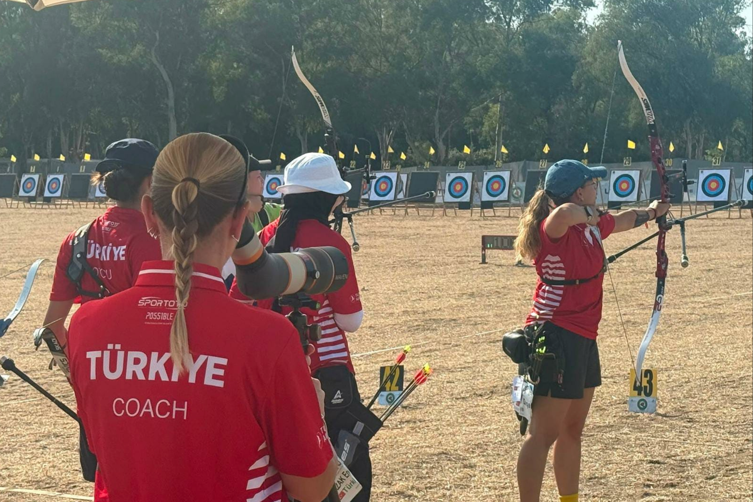 Milli okçu Dünya Yenihayat’tan Avrupa Şampiyonası’nda üç madalya