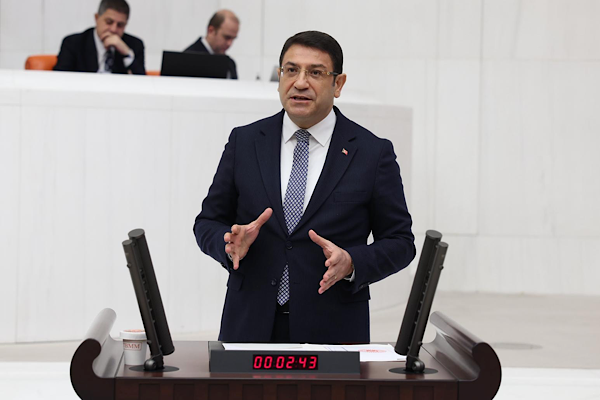 Şahin: İktidarın millete sunduğu hizmetin adı artık ayıplı hizmettir