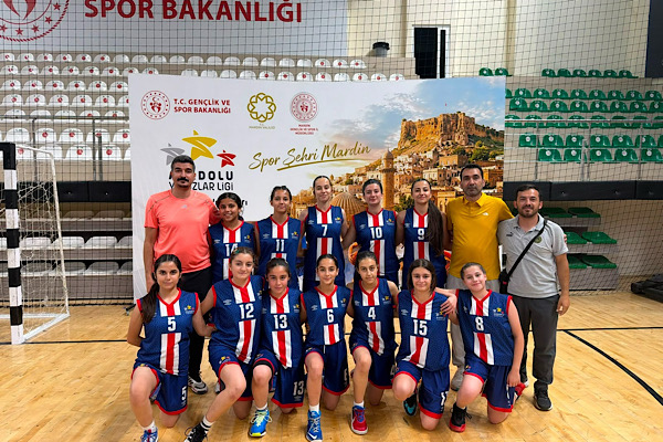Batman Kız Basketbol Takımı, ANALİG’de yarı finale yükseldi