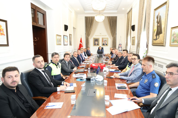 Trabzon’da trafik güvenliği ve ulaşım masaya yatırıldı