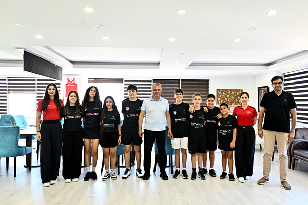 Muratpaşa Belediyespor Squash Takımı Türkiye Şampiyonası’nda
