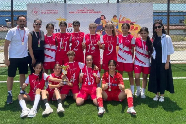 Hatay Kız Futbol Takımı, ANALİG’de Türkiye finallerine yükseldi