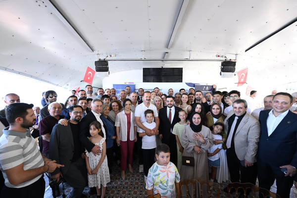 Ağıralioğlu, partisinin Üsküdar İlçe Teşkilatı’nın 1. kuruluş yıl dönümünde konuştu
