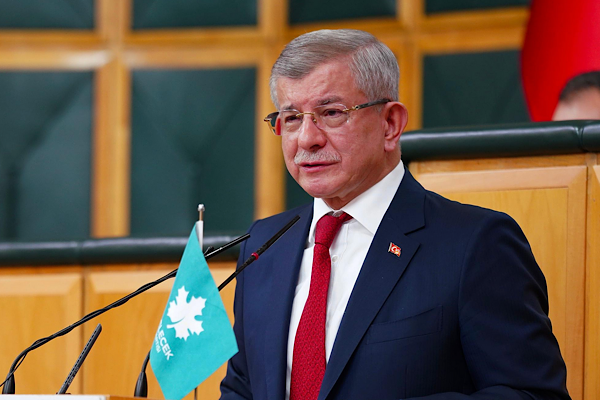 Davutoğlu, TGSD yöneticileriyle bir araya geldi