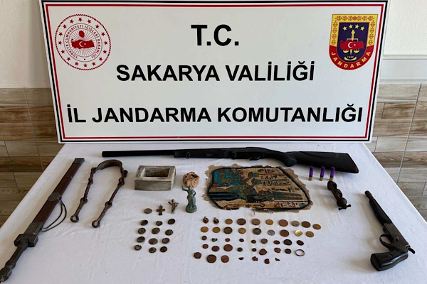 Sakarya’da tarihi eser operasyonu: 63 eser ele geçirildi