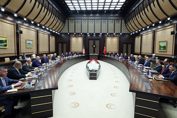 Cumhurbaşkanı Erdoğan ile ABD Başkanı Trump arasında heyetler arası görüşme