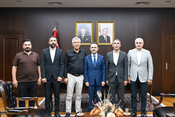 Çayırova Müteahhitler Birliği yönetiminden Vali Aktaş’a ziyaret