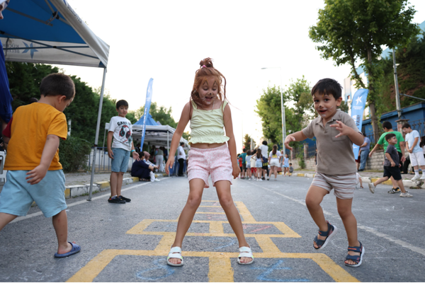Küçükçekmece’de “Sokakta Oyun Var” etkinlikleri başladı