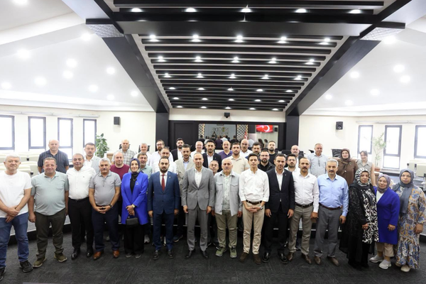 Başkan Özdemir, UCLG Yönetim Kurulu üyeliği sonrası tebrikleri kabul etti