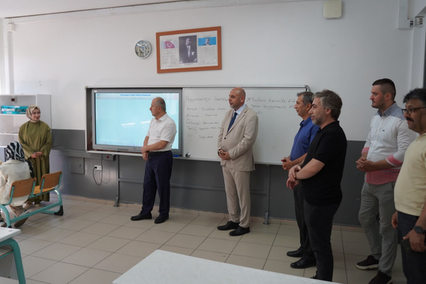 Başkan Aydın, TÜGVA Yaz Okulu öğrencileriyle buluştu