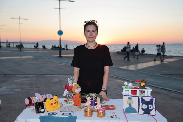 Konak’ta Gece Kermesi’nde 150 kadın emeğini kazanca dönüştürüyor