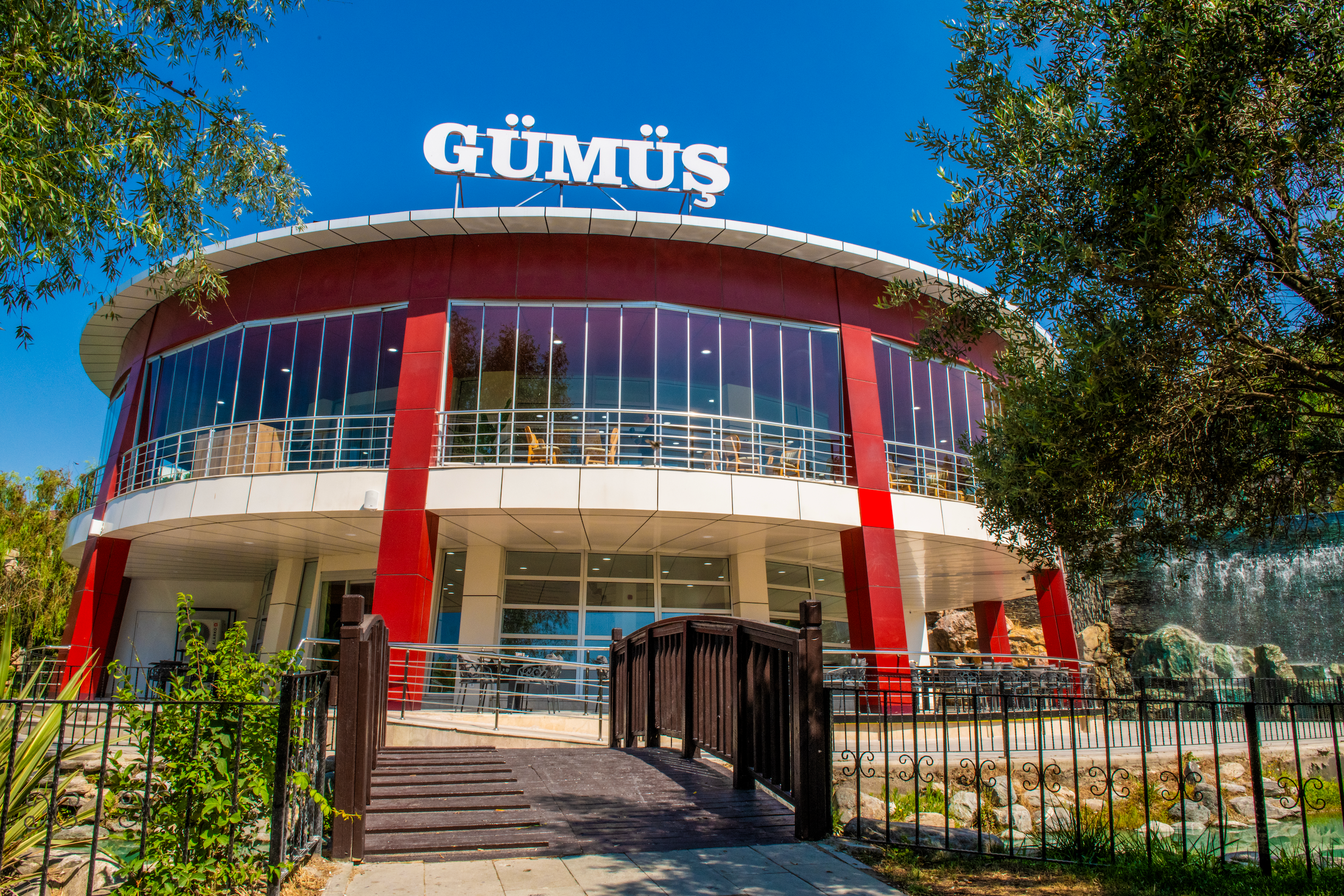 Gümüş Sosyal Tesisi Esenyurt’ta hizmete açıldı