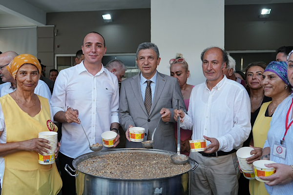 Konyaaltı’nda 16. Aşure Lokması etkinliği düzenlendi