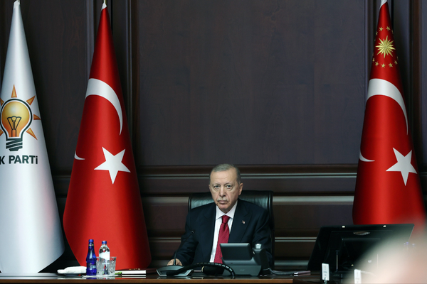 Erdoğan başkanlığında AK Parti MYK toplandı