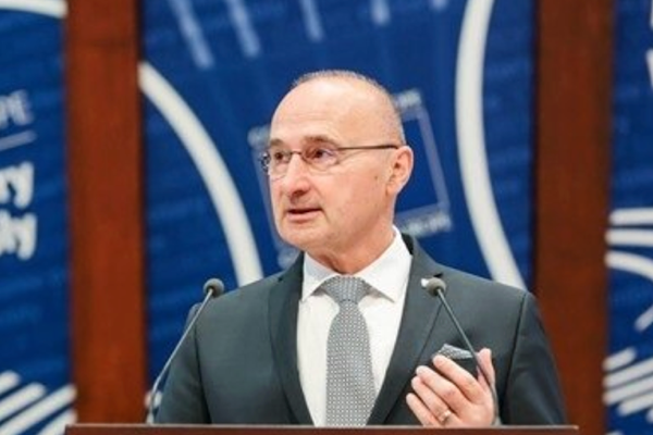 Hırvatistan Dışişleri Bakanı Radman, Arnavutluk Başbakanı Rama ile görüştü