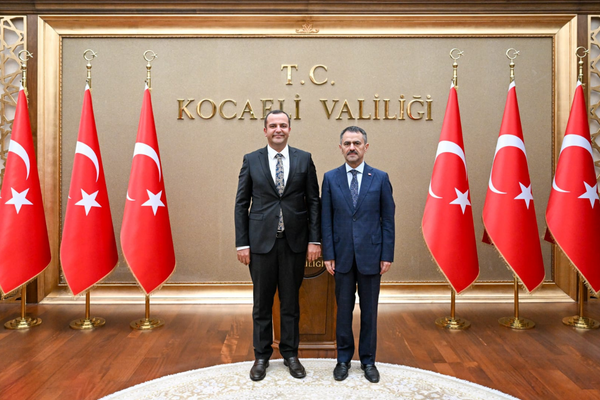 Kocaeli 1. İdare Mahkemesi Başkanı Kutlu, Kocaeli Valisi Aktaş’ı ziyaret etti