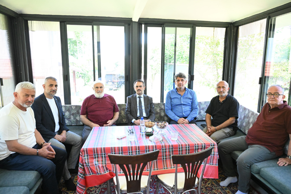 Kocaeli Valisi Aktaş’tan hayırsever iş insanı Selim Kahraman’a ziyaret