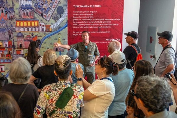 Eskişehir’de sanat rotası yürüyüşü düzenlendi