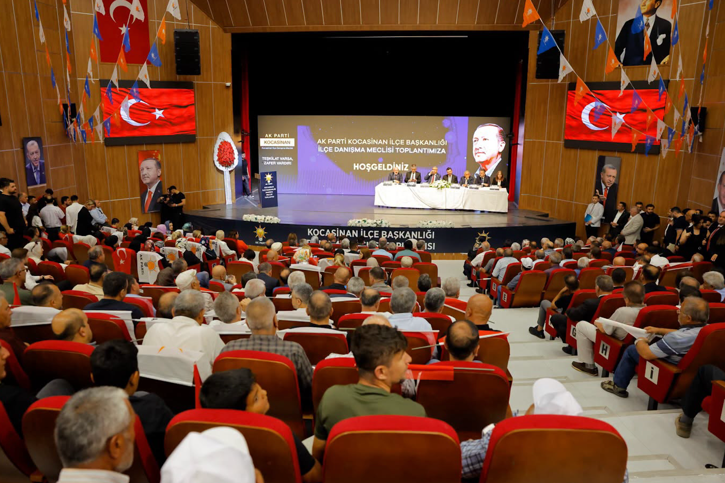 Başkan Büyükkılıç, Kayseri’de üç ilçenin danışma meclisi toplantısına katıldı