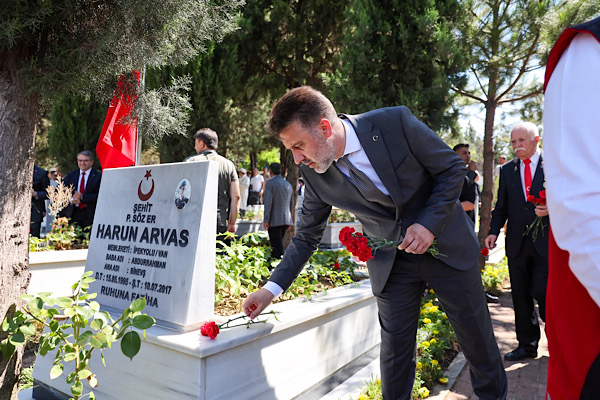 Bursa’da 15 Temmuz dolayısıyla şehitlik ziyaretleri yapıldı