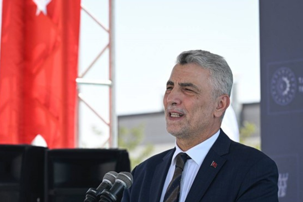 Bakan Bolat, MHP Artvin İl Başkanlığı’nı ziyaret etti