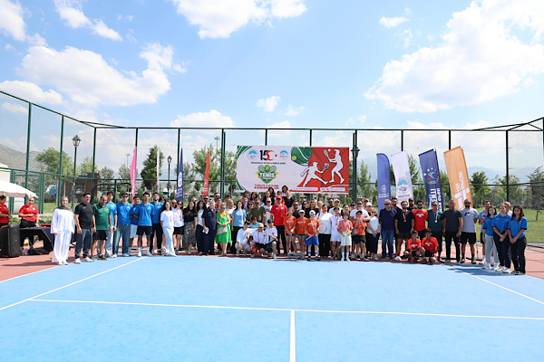 Kayseri’de 15 Temmuz temalı tenis turnuvasında şampiyonlar belli oldu