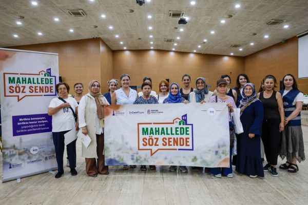 İzmir Büyükşehir Belediyesi “Mahallede Söz Sende” buluşmalarını sürdürüyor