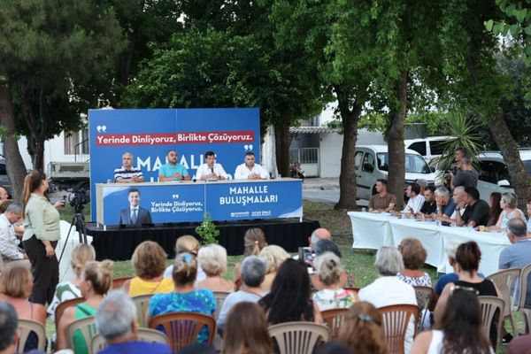 Marmaris Belediye Başkanı Ünlü, Çamdibi Mahallesi sakinleriyle buluştu