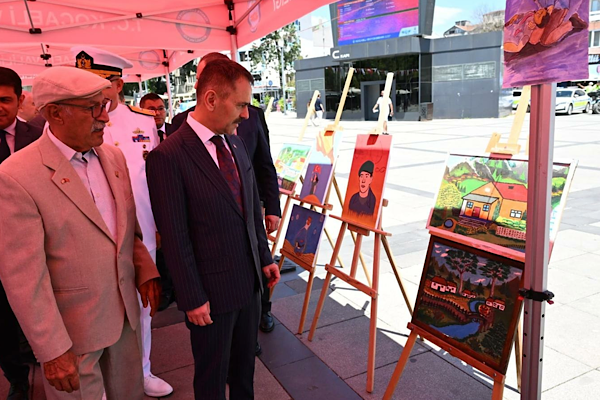 Kocaeli’nde 15 Temmuz temalı sergi ziyarete açıldı