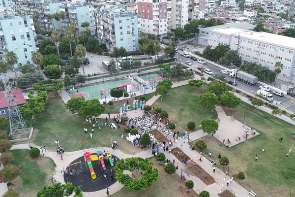 Akbelen Mahallesi’ne yeni spor sahaları ve modern park