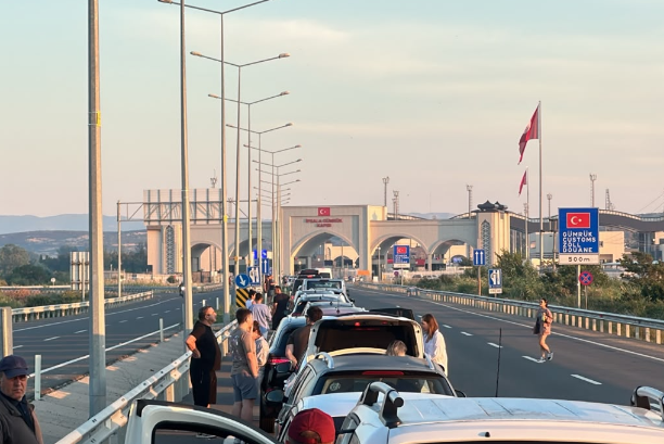 İpsala Sınır Kapısı’nda yoğunluk arttı