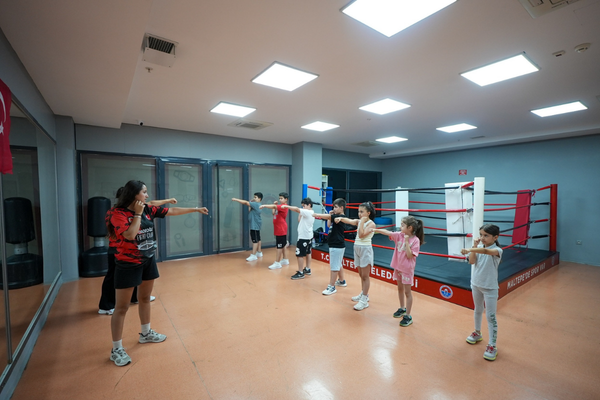 Maltepeli çocuklar Yaz Spor Kursları’nda sporla gelişiyor