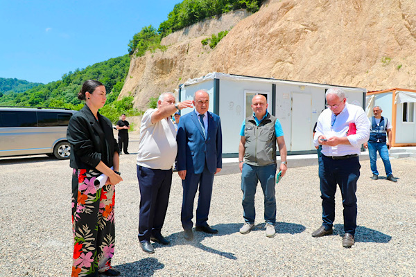 Vali Erol, Ordu’daki sokak hayvanları yaşam alanlarında incelemelerde bulundu