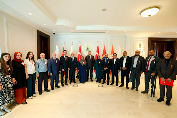 Bakan Çiftçi, şehit aileleri ve Gazi Vakfı heyetini kabul etti