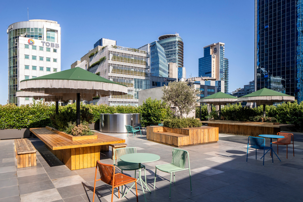 Kolektif House ve Miles & Smiles’tan yaza sinema molası